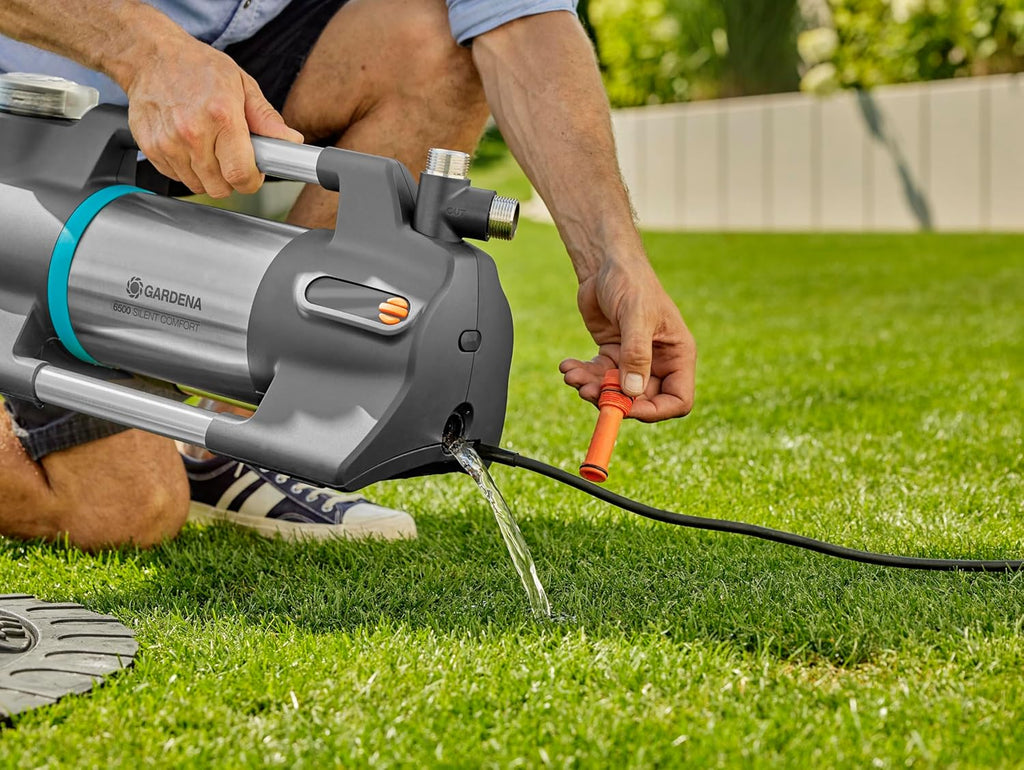 Gardena Gartenpumpe 6500 SilentComfort: Extra leise Bewässerungspumpe via App steuerbar, Fördermenge 6500 l/h, Trockenlaufsicherung, rostfreier Edelstahl, stromsparend und wasserfest (9059-20)