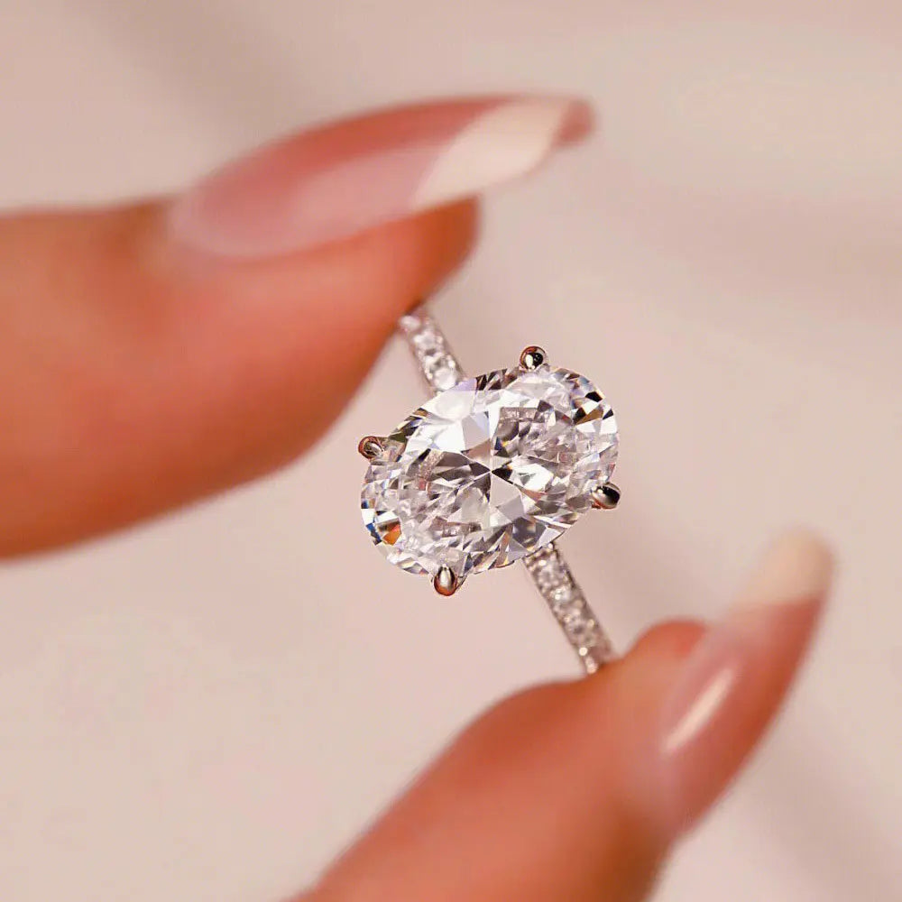 Oval Cut Moissanite Ring
