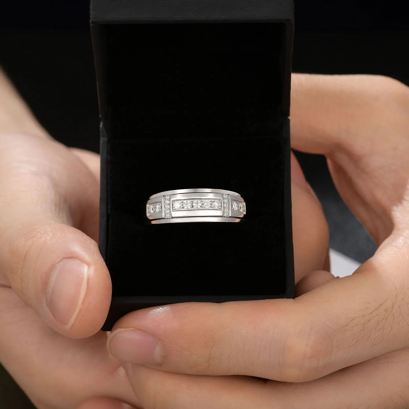 Men's  Elegant Sterling Silver Full Moissanite Ring