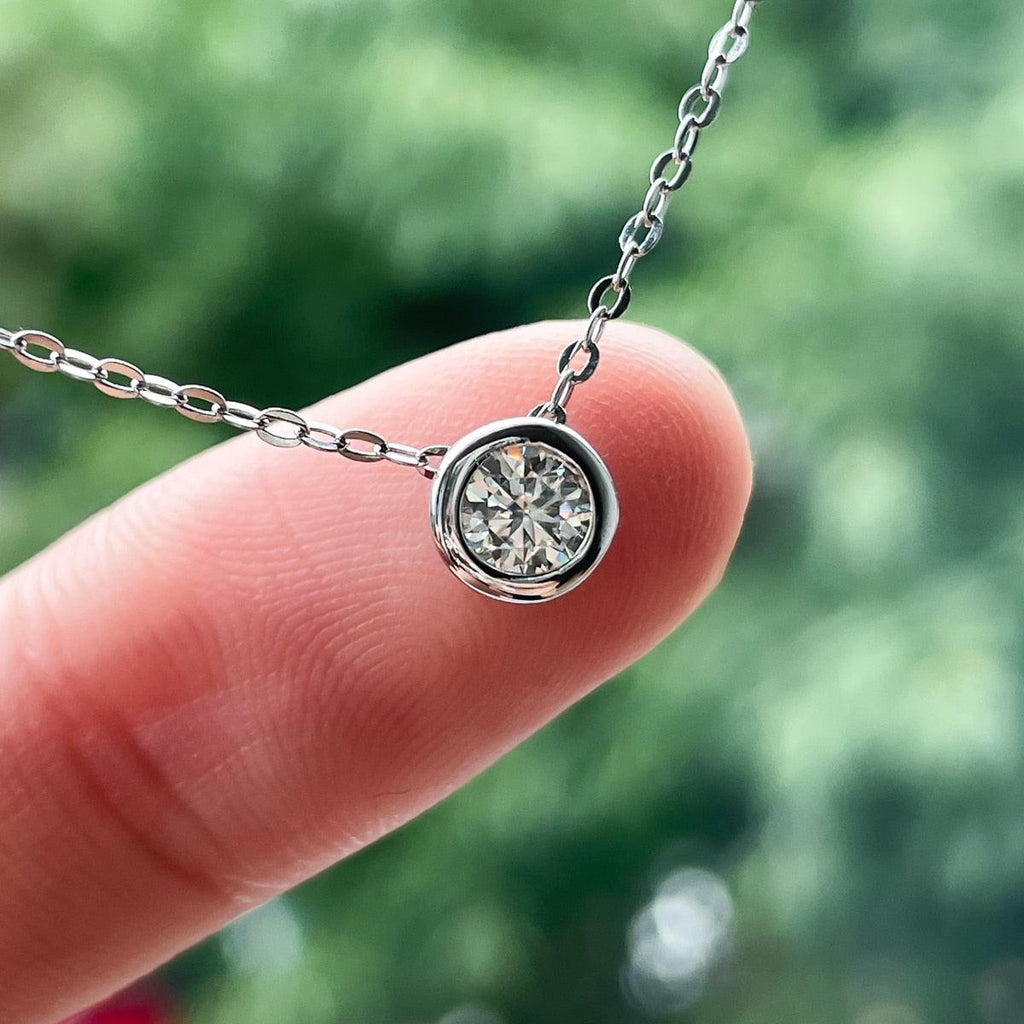 Brilliant Round Necklace