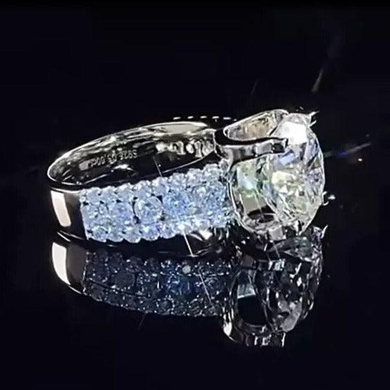 Engagement Moissanite Ring