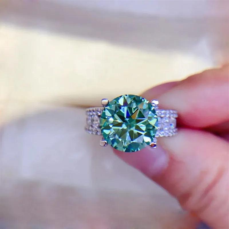 Engagement Moissanite Ring