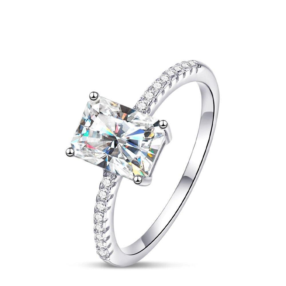 Radiant Classic Ring