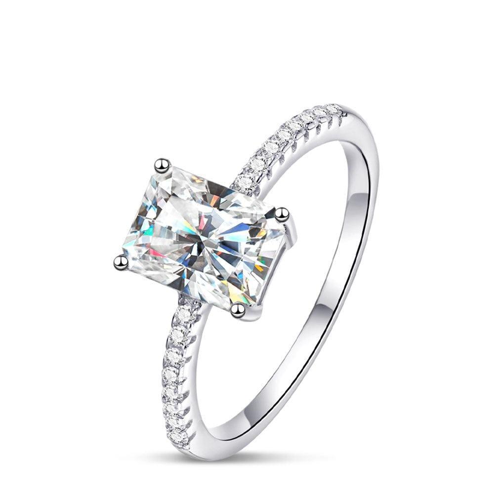 Radiant Classic Ring